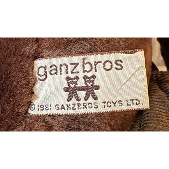 Ganz Brothers “Wrinkles” Dark Brown Dog Puppet 5139482 Brown Corduroy Overalls - Picture 9 of 10